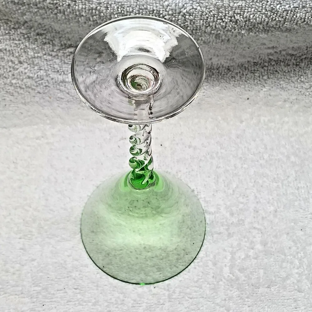 Mid century Harliquin style cocktail glasses hand blown bowles twisted stem 1950